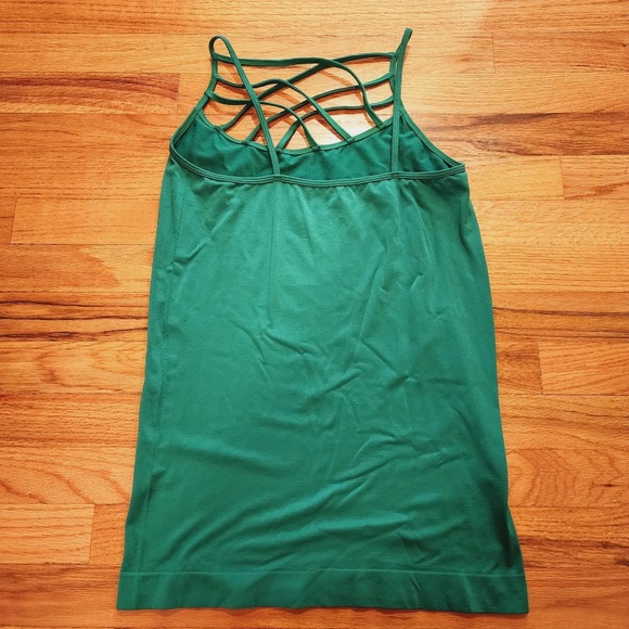Zenana Outfitters Seamless Green Camisole 1X/2X - Picture 4 of 4
